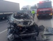 Gaziantep’te Tıra Çarpan Otomobil Sürücüsü Hayatını Kaybetti, 2 Kişi Yaralandı!