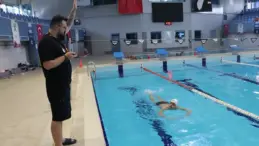 İşitme engelli milli yüzücü olimpiyatlarda “ses” getirmek istiyor