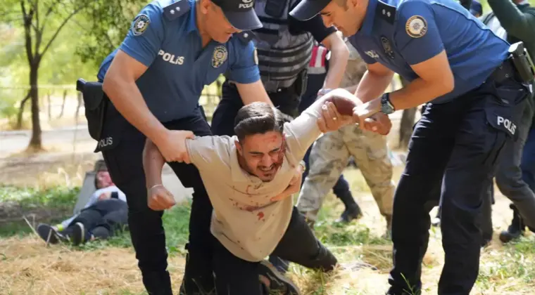 Terör tatbikatında kendini rolüne kaptırdı, ortalığı birbirine kattı