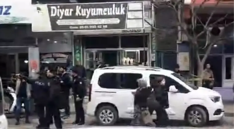 17 yaşındaki üç çocuktan milyonluk kuyumcu soygunu